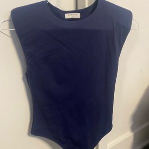 Babaton Contour Shoulder pad bodysuit, size M